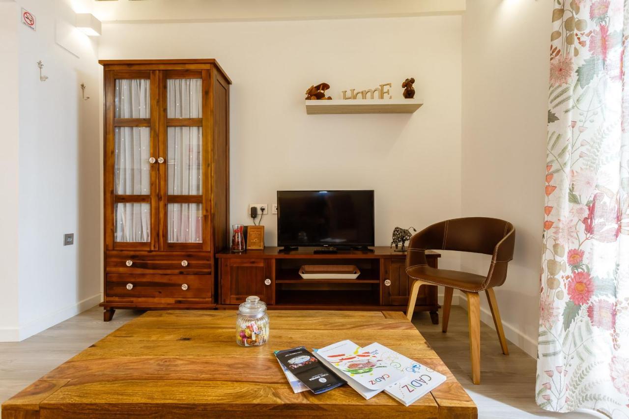 Apartamentos LOTO y LIZ by Cadiz4Rentals Exterior foto